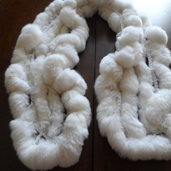 Real rabbit Fur scarf - Picture 5 of 8